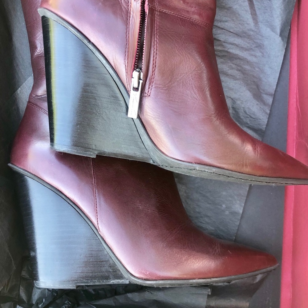 Kenneth Cole Boots